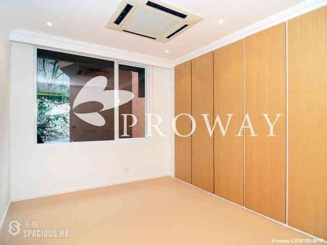 Chung Hom Kok - Pinewaver Villas 08