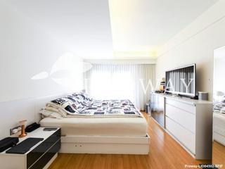 Pok Fu Lam - Aqua 33 06