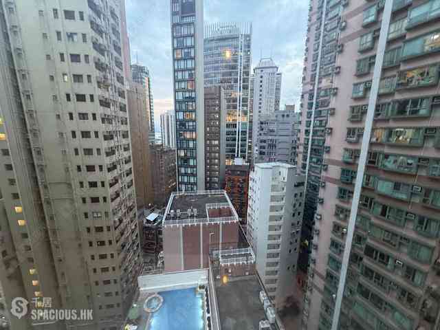 Sai Ying Pun - Island Crest 02