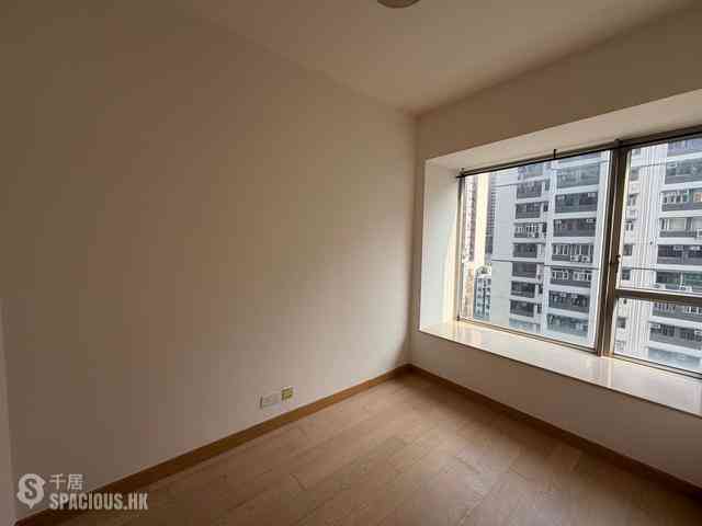 Sai Ying Pun - Island Crest 04