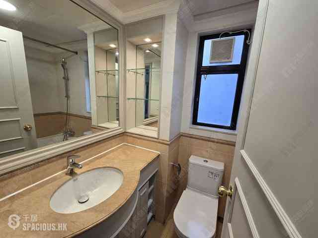 Mid Levels Central - 62B, Robinson Road 05