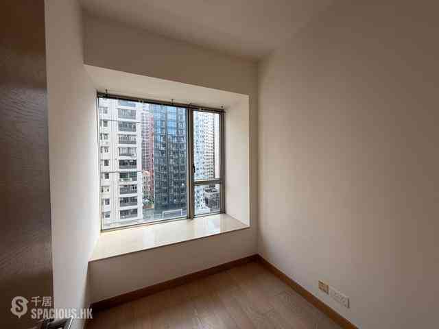 Sai Ying Pun - Island Crest 05