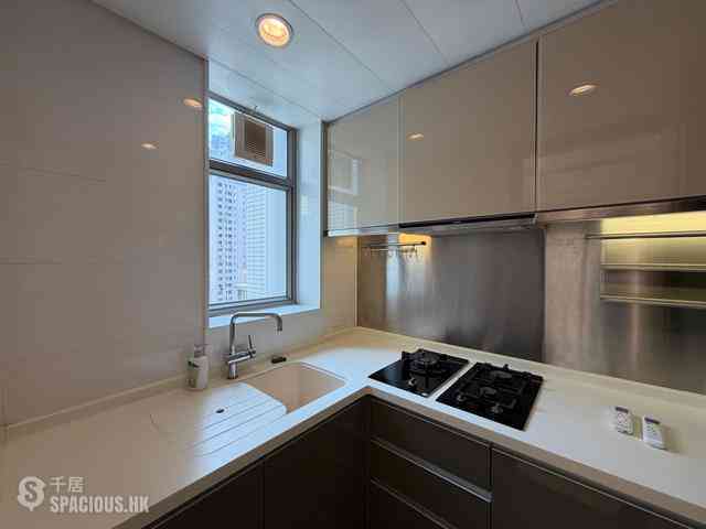 Sai Ying Pun - Island Crest 07