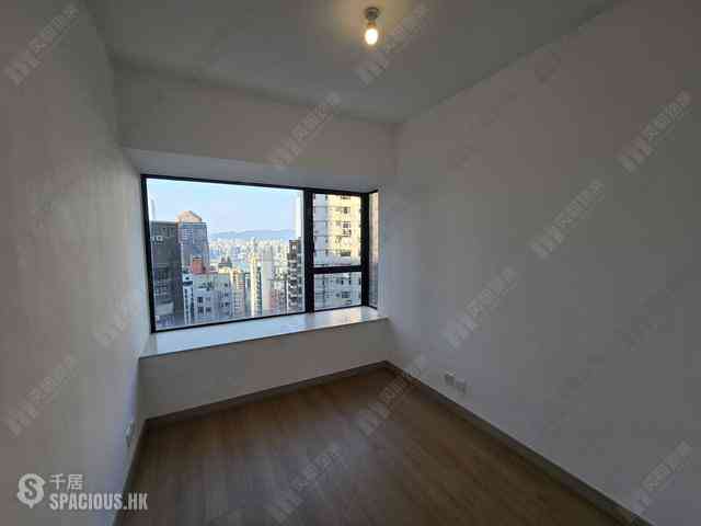 Mid Levels Central - 62B, Robinson Road 08