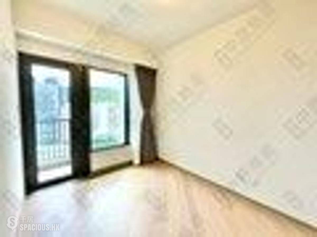Wong Chuk Hang - The Southside Phase 1 Southland Tower 2A 01