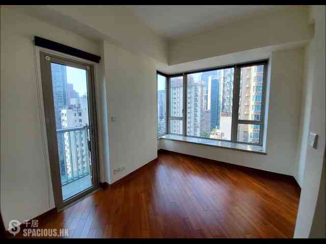 Wan Chai - The Avenue Phase 2 Block 2 01