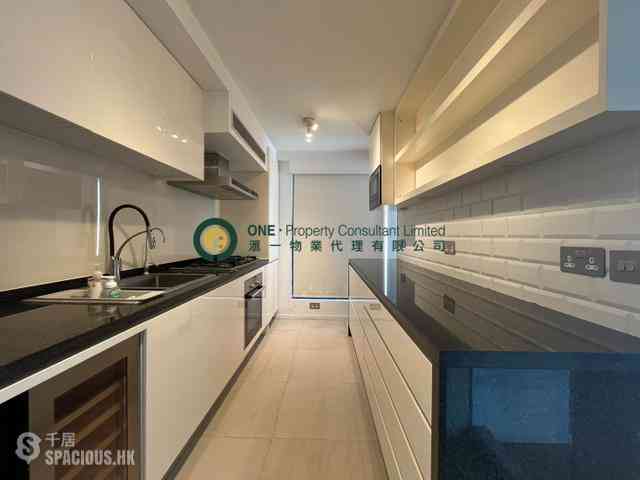 Pok Fu Lam - Aqua 33 06