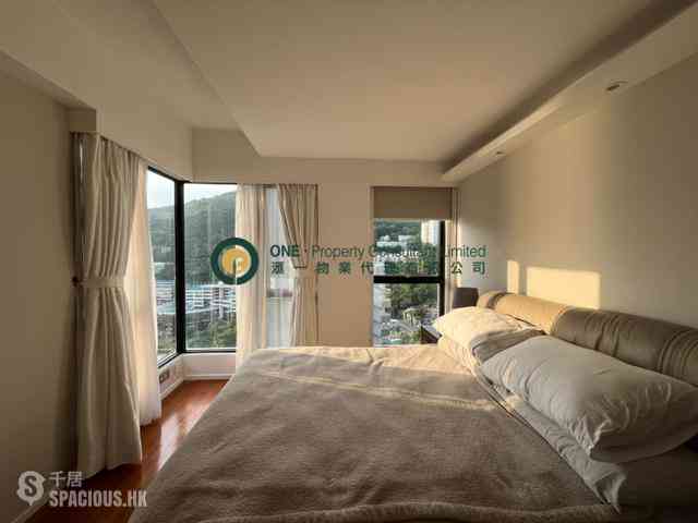 Pok Fu Lam - Aqua 33 07