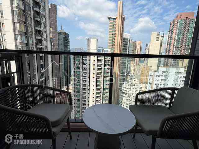 Sai Ying Pun - The Queens 07