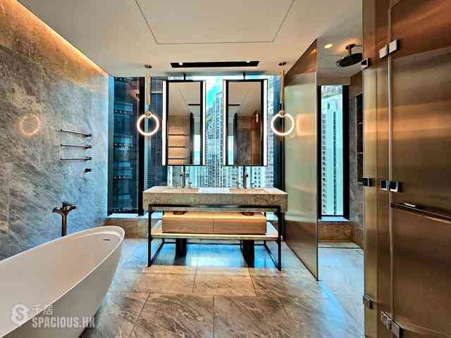 Mid Levels West - The Legacy Phase 1 Tower 2 05