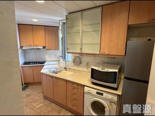 West Kowloon - Sorrento Phase 1 Block 6 04