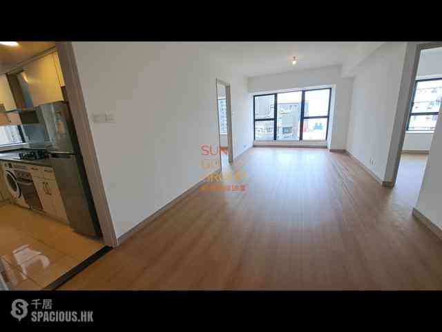 Mid Levels Central - 62B, Robinson Road 01