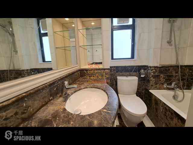 Mid Levels Central - 62B, Robinson Road 15