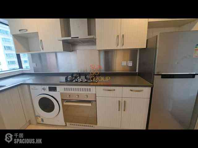 Mid Levels Central - 62B, Robinson Road 13