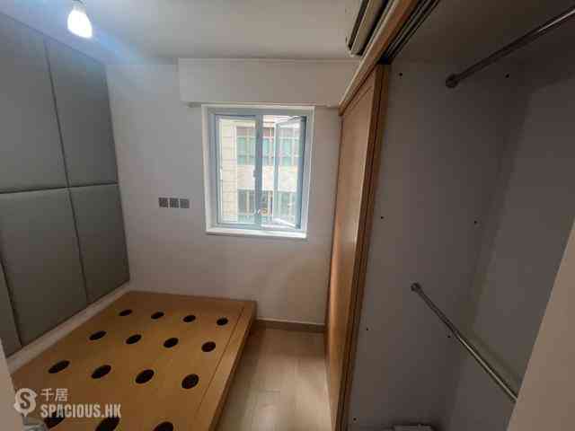 Wan Chai - Galway Court 05