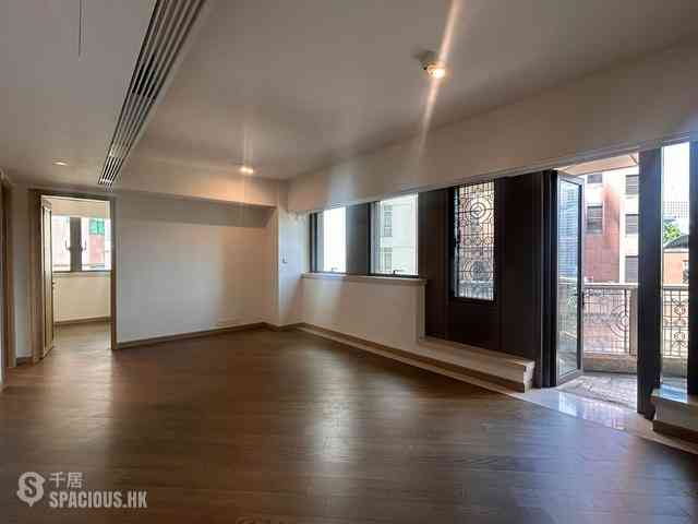 Mid Levels Central - 3, MacDonnell Road 04