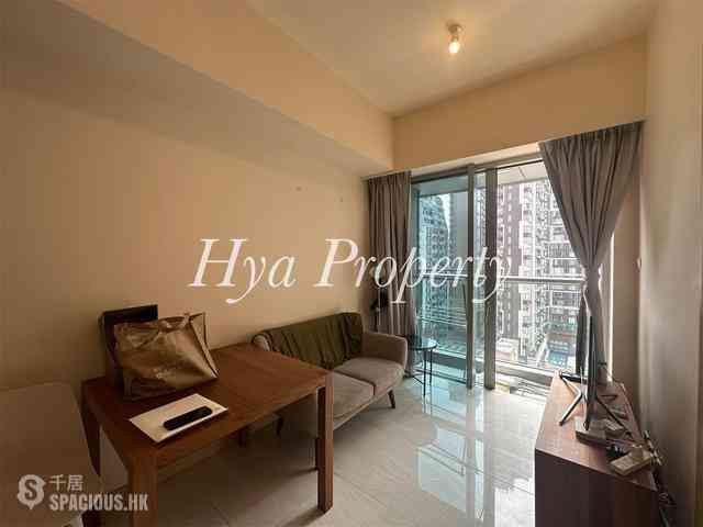 Sai Ying Pun - King's Hill 01