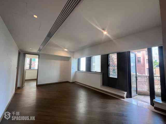 Mid Levels Central - 3, MacDonnell Road 02