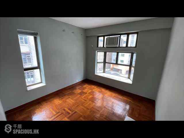 Tai Kok Tsui - Harbour Green Tower 1 04