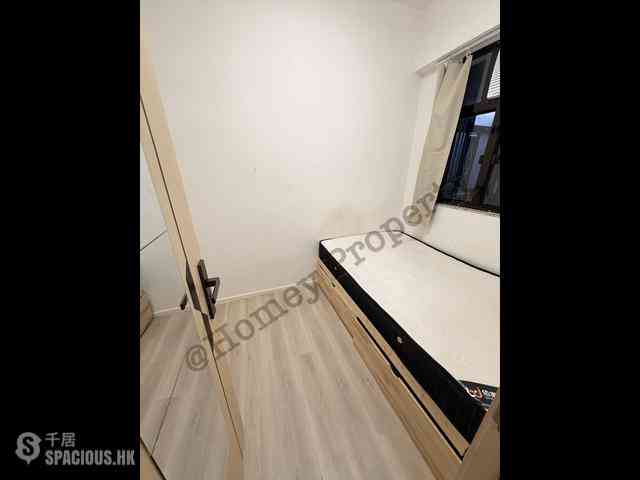 Causeway Bay - Hoi Deen Court 07