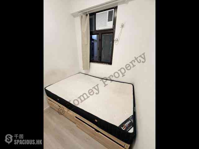 Causeway Bay - Hoi Deen Court 08