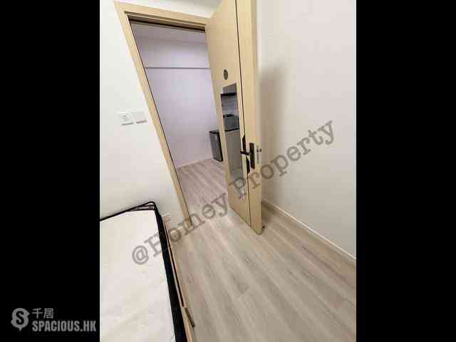 Causeway Bay - Hoi Deen Court 09
