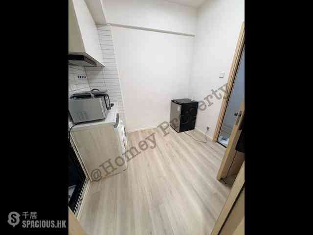 Causeway Bay - Hoi Deen Court 04