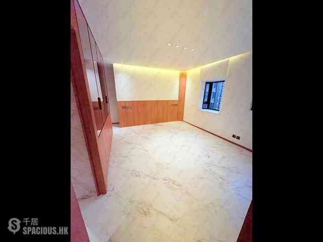 Soho - Albron Court 07