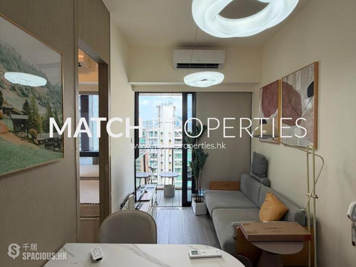 Sai Ying Pun - The Queens 01