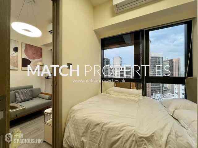 Sai Ying Pun - The Queens 05