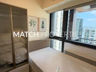 Sai Ying Pun - The Queens 05