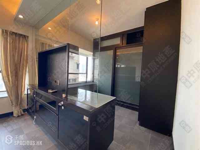Mid Levels Central - The Grand Panorama 03