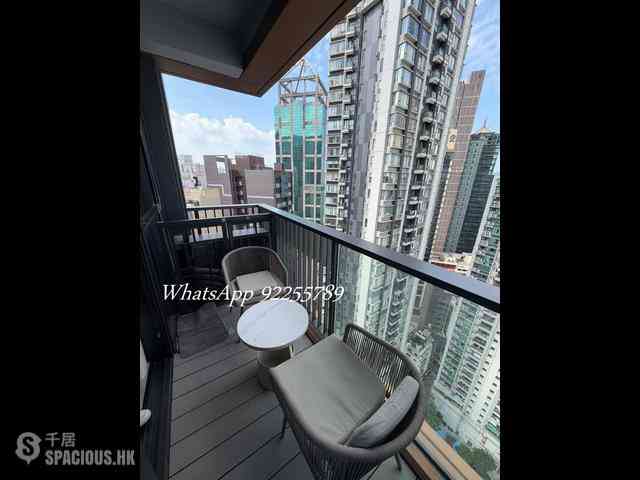 Sai Ying Pun - The Queens 03