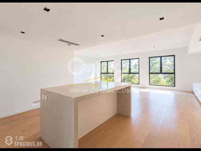 The Peak - Strawberry Hill 05