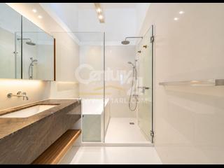 The Peak - Strawberry Hill 11