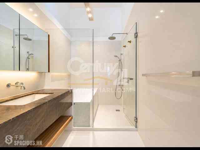 The Peak - Strawberry Hill 11