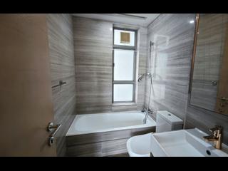 Sai Ying Pun - Island Crest 04