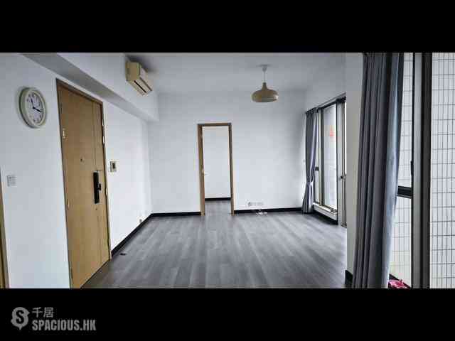Sai Ying Pun - Island Crest 06