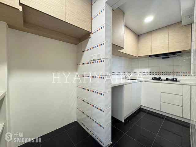 Kennedy Town - The Merton 11