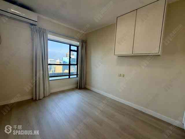 Mid Levels Central - The Grand Panorama 26