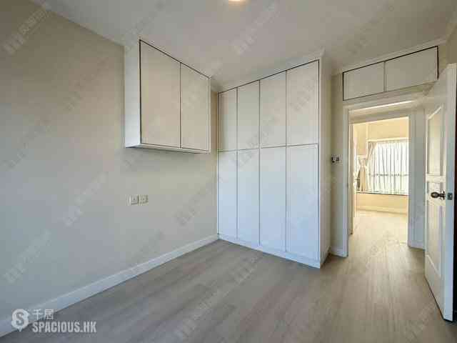 Mid Levels Central - The Grand Panorama 29