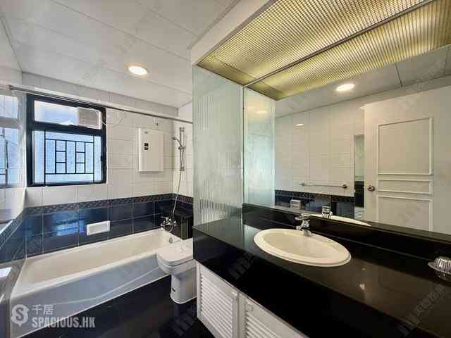 Mid Levels Central - The Grand Panorama 25