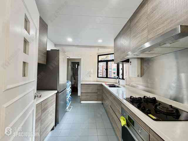 Mid Levels Central - The Grand Panorama 15