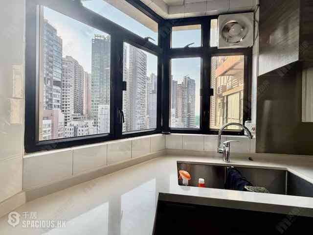 Mid Levels Central - The Grand Panorama 16