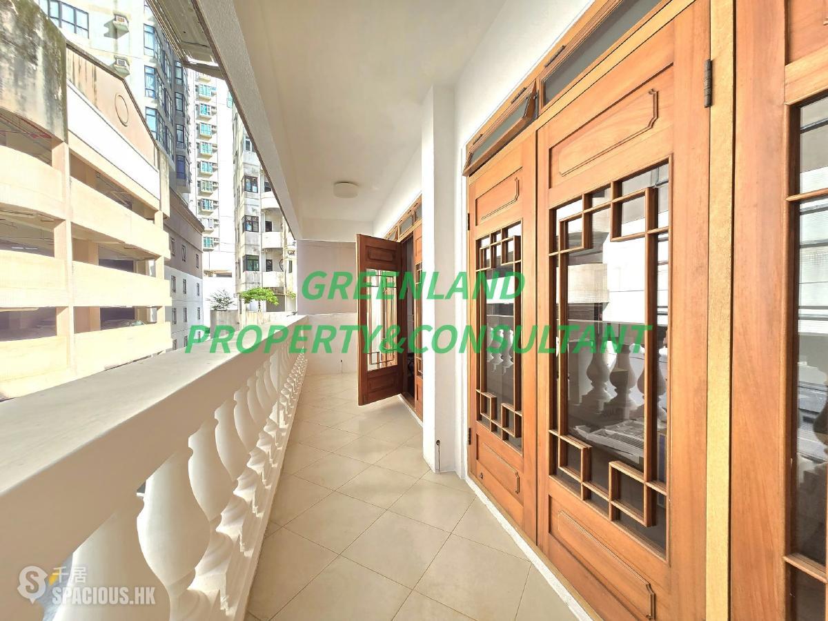 Mid Levels Central - Ivory Court 01