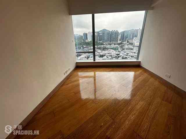 Ap Lei Chau - Larvotto 12