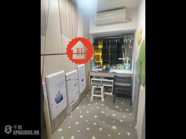 Tai Kok Tsui - Park Avenue Phase 1 Block 6 02