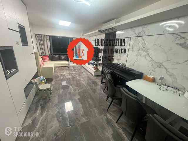 Tai Kok Tsui - Park Avenue Phase 1 Block 6 03