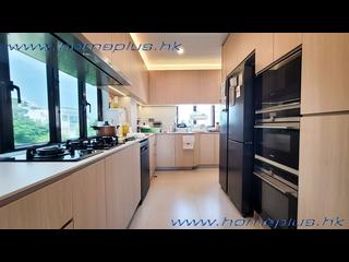 Clear Water Bay - Rise Park Villas 06