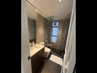 Sai Ying Pun - Island Crest Block 2 04